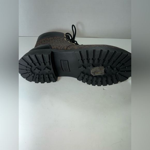 Michael Kors Alistair Bootie - Picture 5 of 6